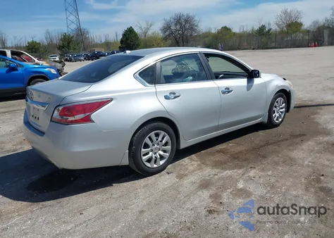 2015 Nissan Altima 2.5 S из США, поврежденный, VIN 1N4AL3AP2FC276525
